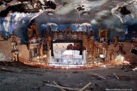 Mayor Williams Praises Gov. Tomblin, State Legislature Donation for Keith Albee Roof; $40,000 Need for Additional Matching Grant Ravaged interior of Flushing RKO Keith, which did not have its roof repaired.